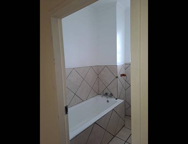2 BEDROOM PROPERTY TO RENT IN ARCADIA
